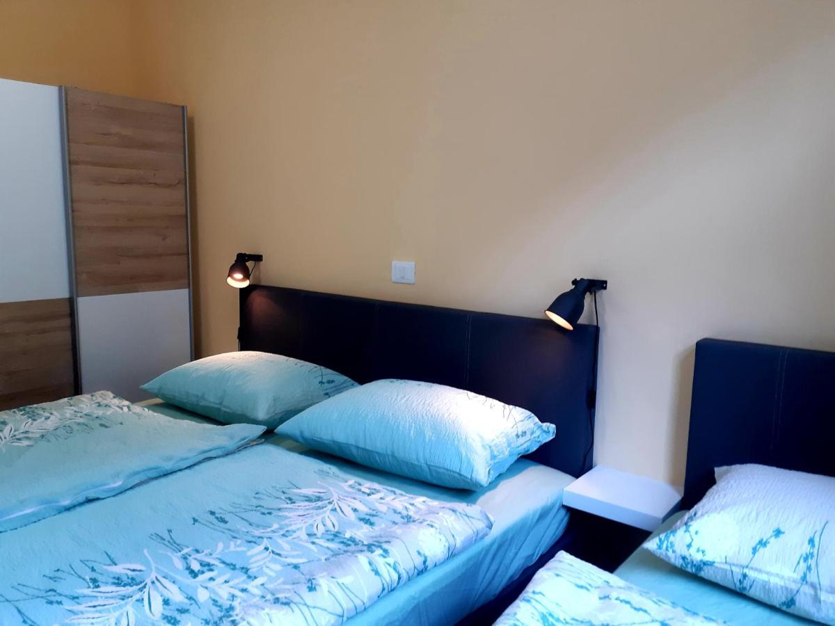 Socaland Apartmaji ภายนอก รูปภาพ